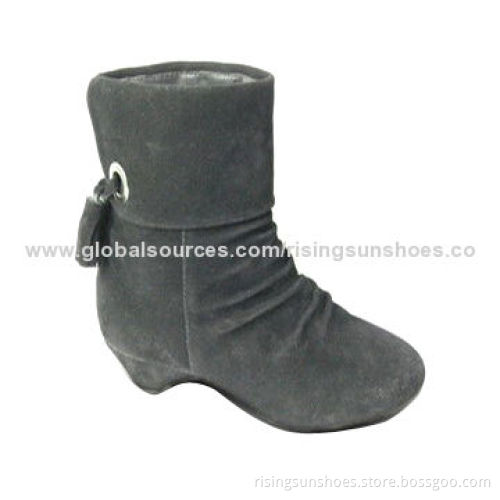 Women's Dress Boots with Suede Upper and Rubber Outsole, Various Colors are Available